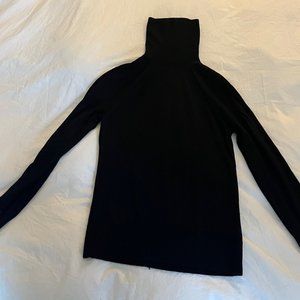 Banana Republic Women's Black 100% Merino Wool Turtleneck Medium